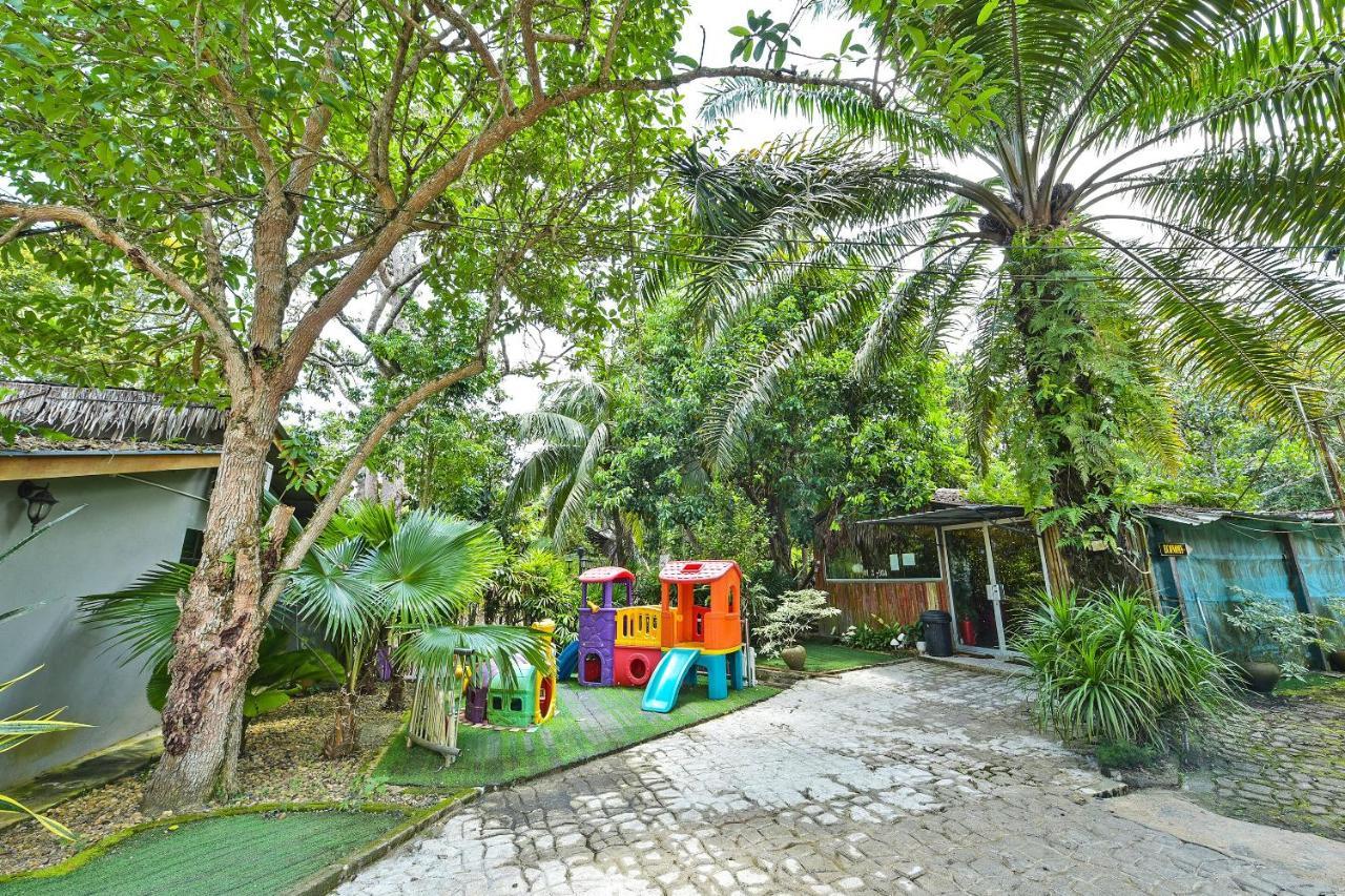 Oyo 90636 Teratak Zakiah Chalet Джерантут Екстериор снимка