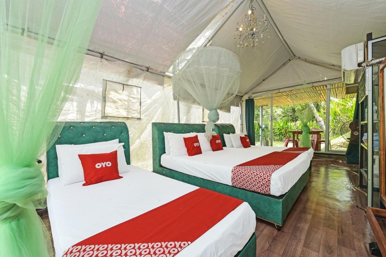 Oyo 90636 Teratak Zakiah Chalet Джерантут Екстериор снимка
