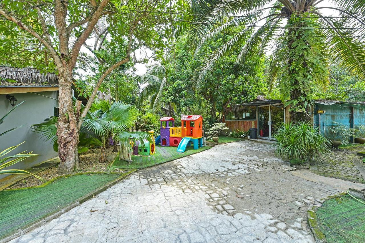 Oyo 90636 Teratak Zakiah Chalet Джерантут Екстериор снимка