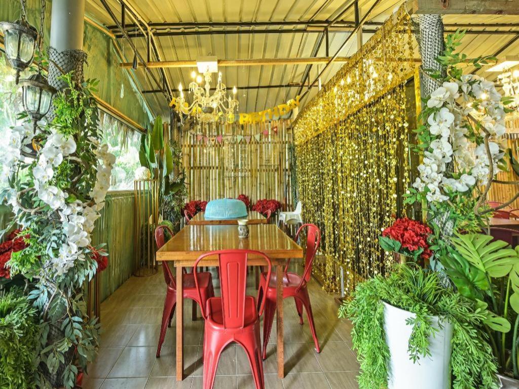 Oyo 90636 Teratak Zakiah Chalet Джерантут Екстериор снимка