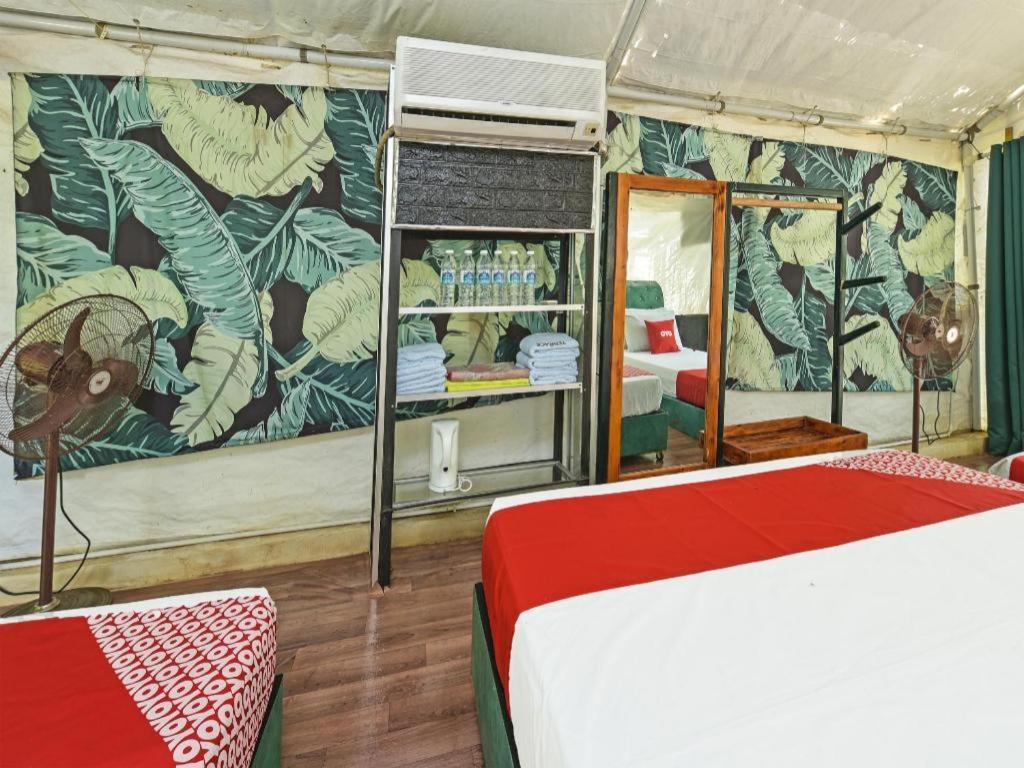 Oyo 90636 Teratak Zakiah Chalet Джерантут Екстериор снимка