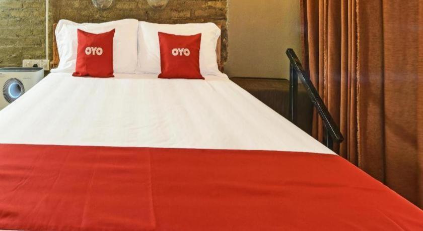 Oyo 90636 Teratak Zakiah Chalet Джерантут Екстериор снимка